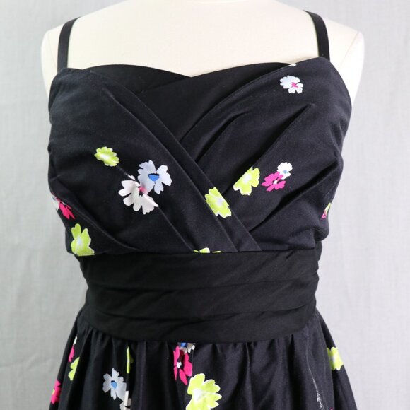 Torrid Fit & Flare Dress 12 Black Floral Sweetheart Neck Waist Tie Full Skirt - Picture 3 of 16